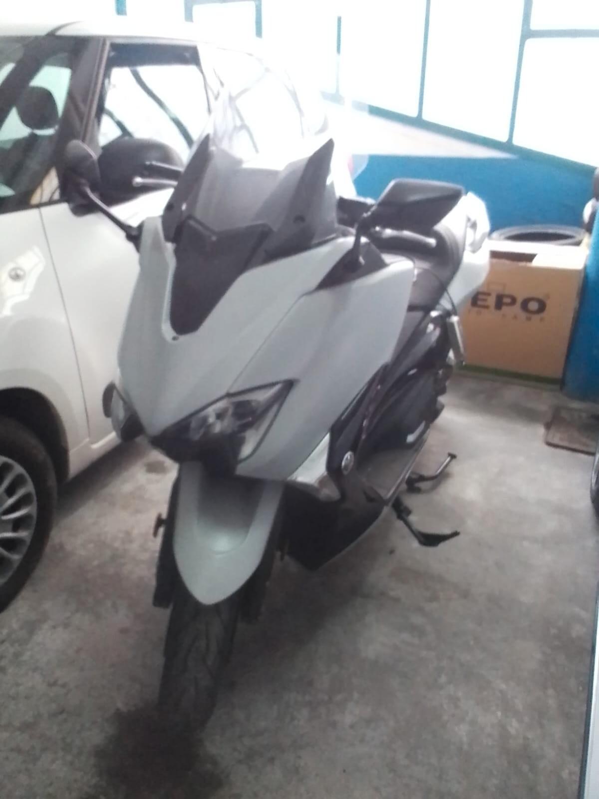 Yamaha T Max 530 DX ABS