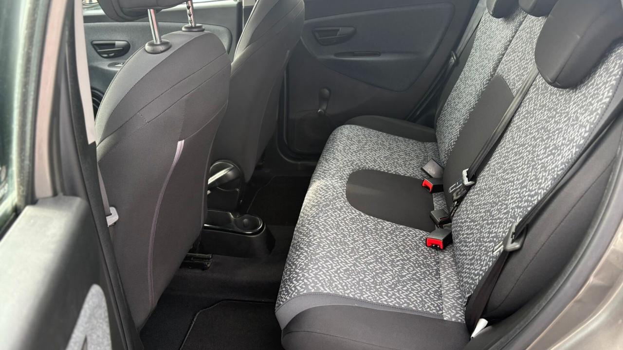 Lancia Ypsilon 1.2 69 CV 5 porte Elefantino Blu