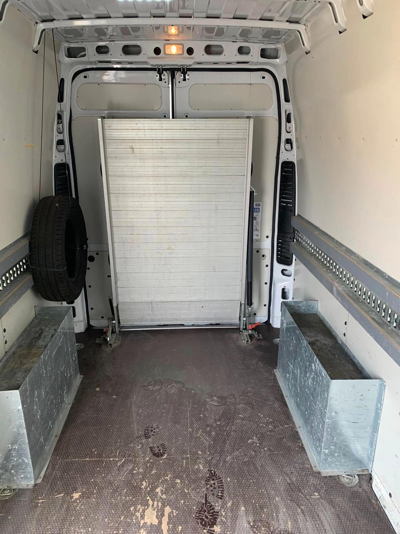 Fiat Ducato Maxi tetto alto Pedana estraibile