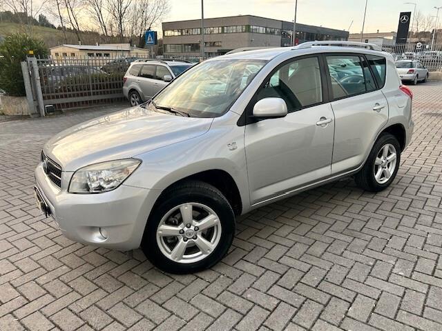 Toyota RAV 4 RAV4 2.2 D-4D 136 CV DPF Sol