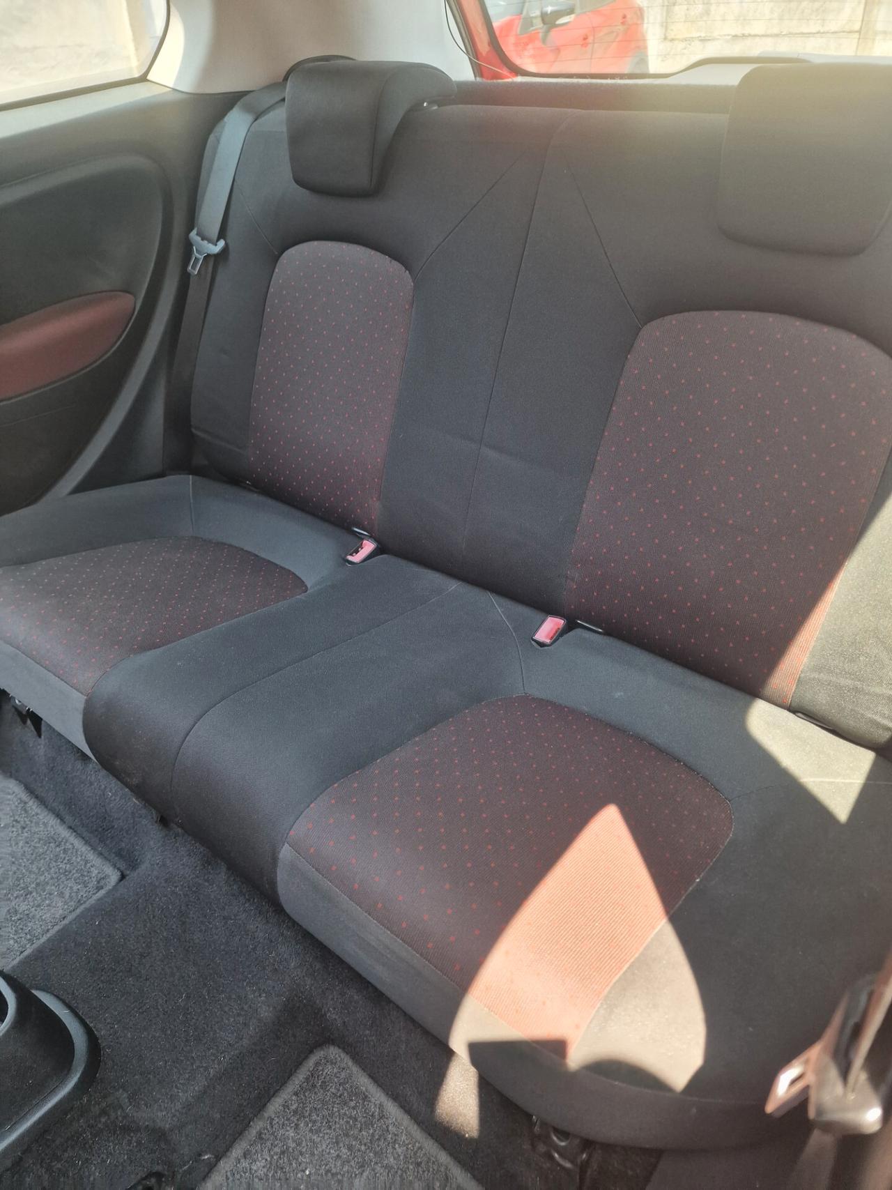 Fiat Grande Punto 1.2 3 porte distrb ok