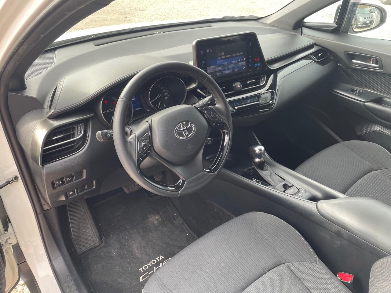 Toyota C-HR 1.8 Hybrid E-CVT Business