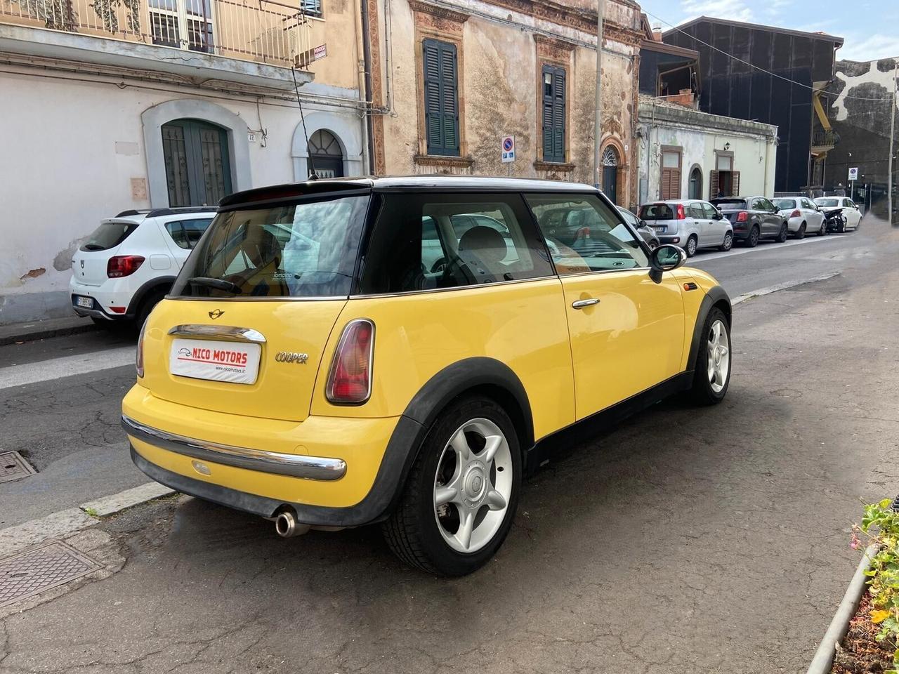 Mini 1.6 16V Cooper