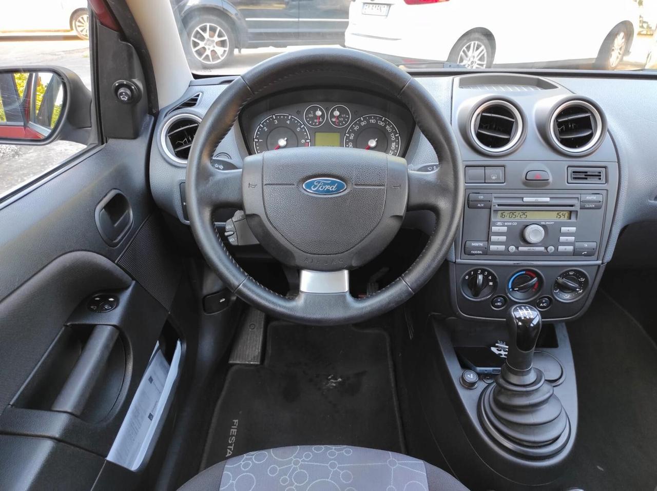 Ford Fiesta 1.2 16V 5p. Ghia