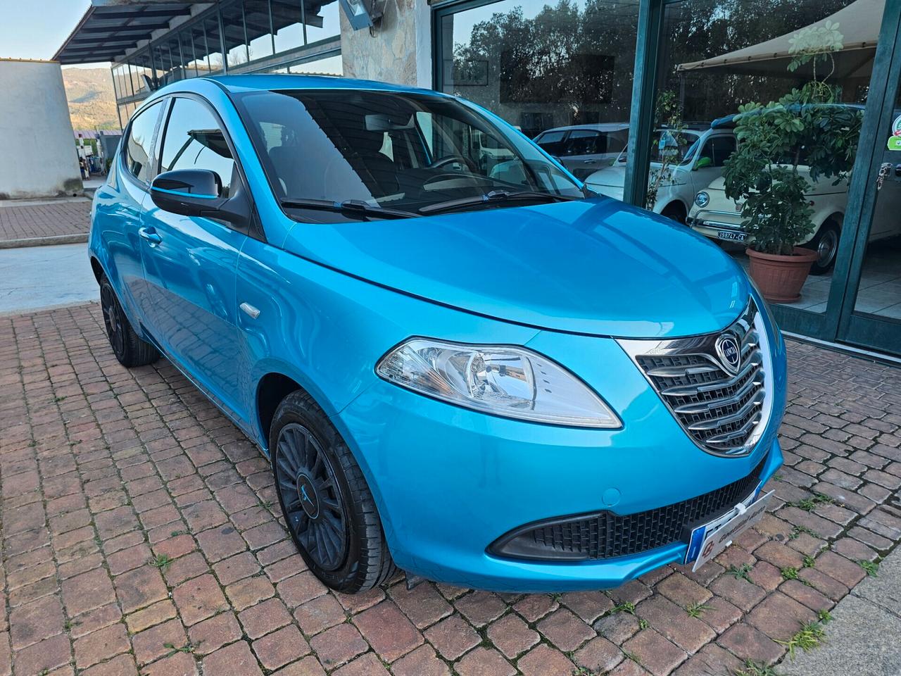 Lancia Ypsilon 1.2 69 CV 5 porte GPL Ecochic Silver