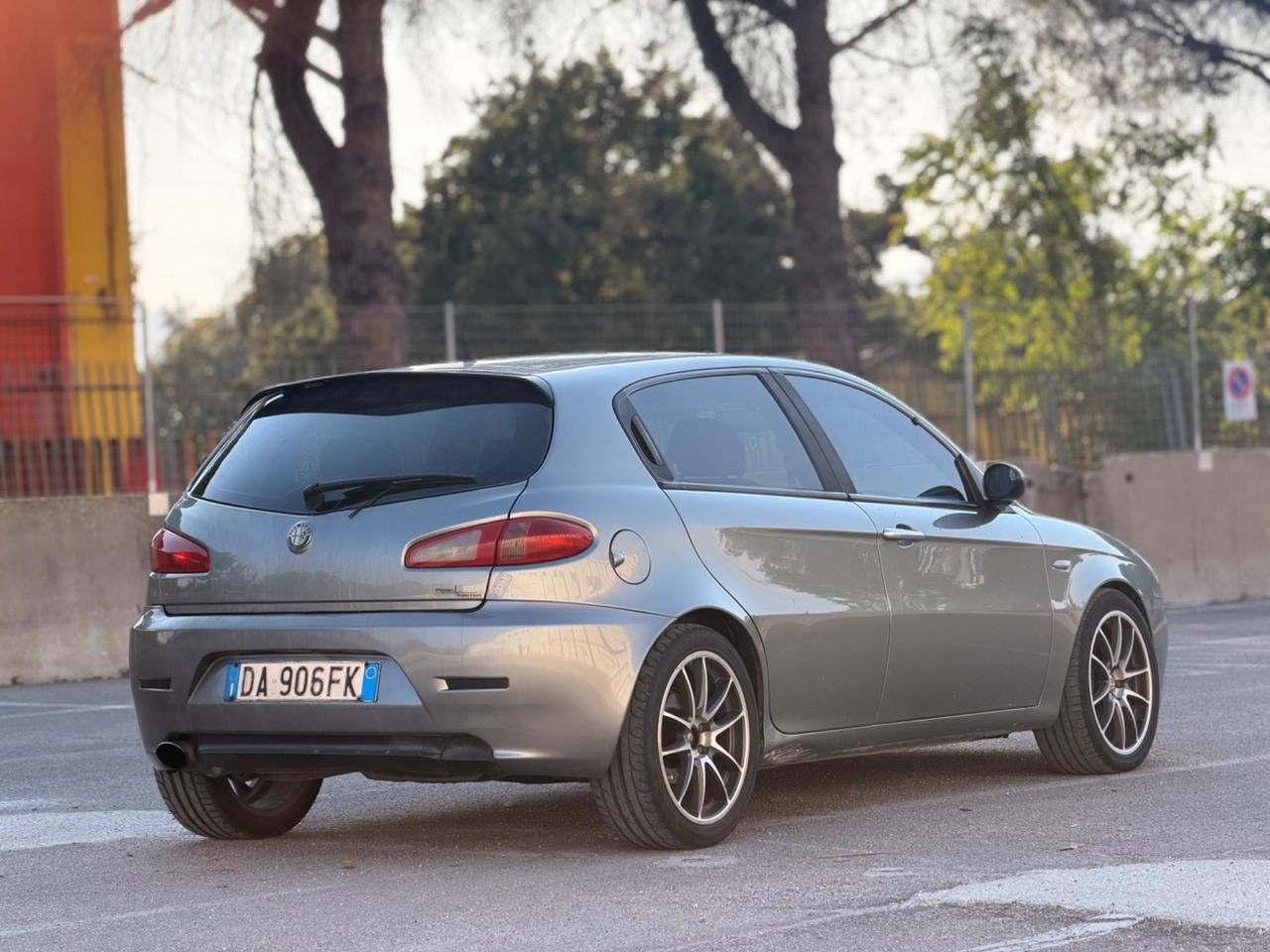 Alfa Romeo 147 1.9 JTD M-JET 16V 3 porte Dist.