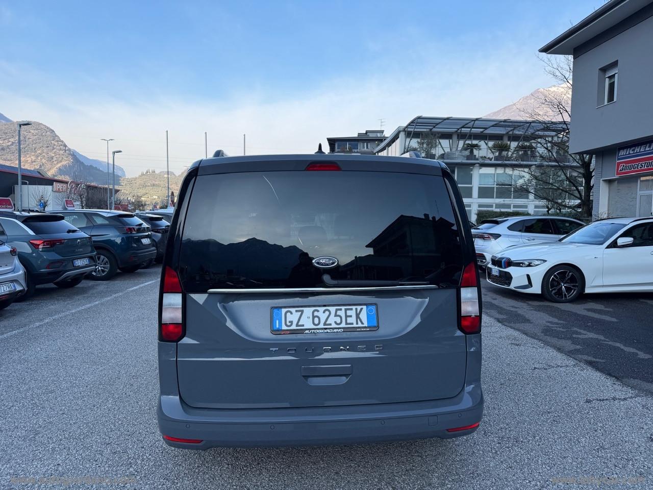 FORD Gr.Tourneo Connect 2.0 122 aut. Tit.