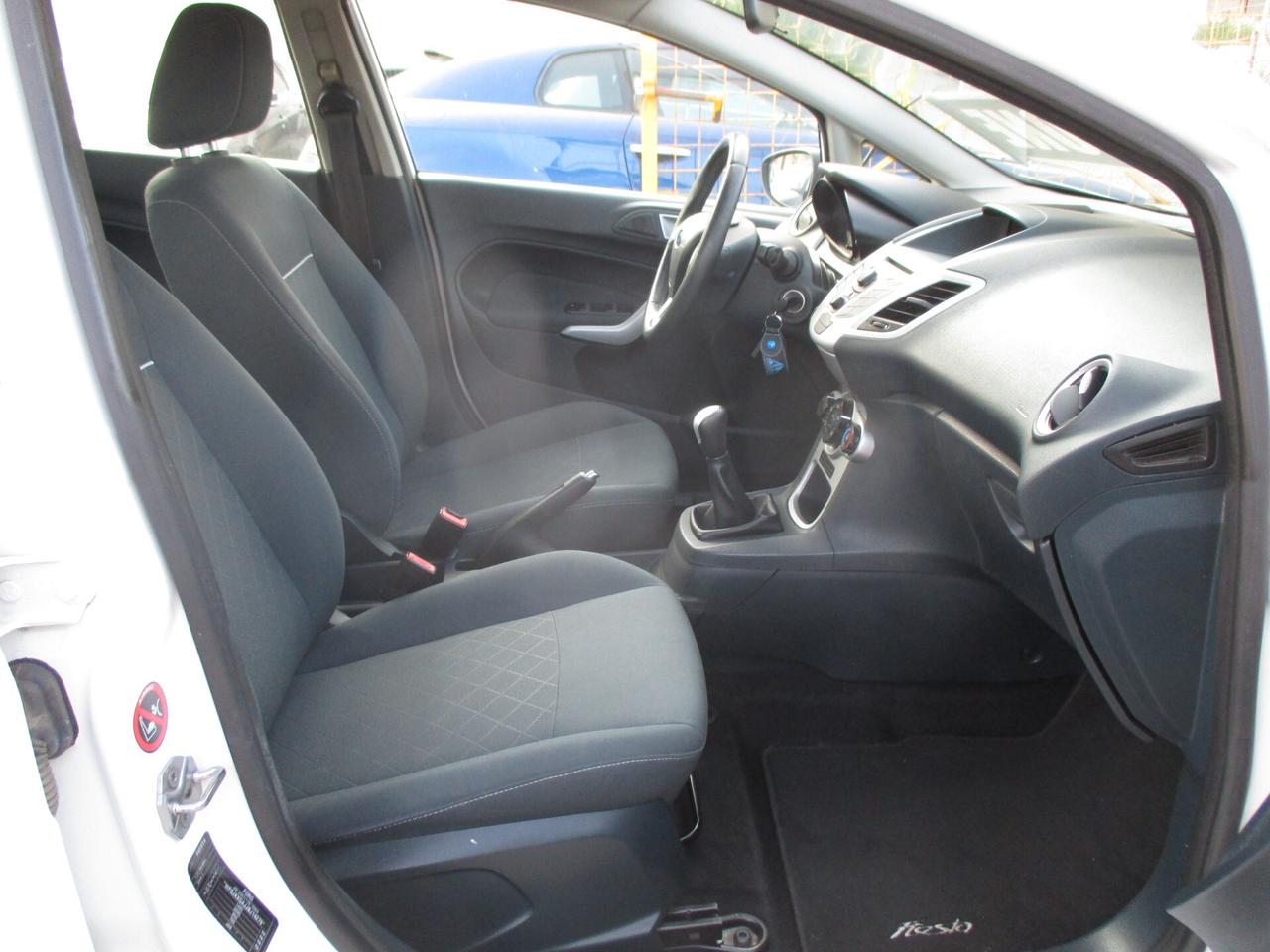 Ford Fiesta 1.2 82 CV 5 porte Titanium 2012