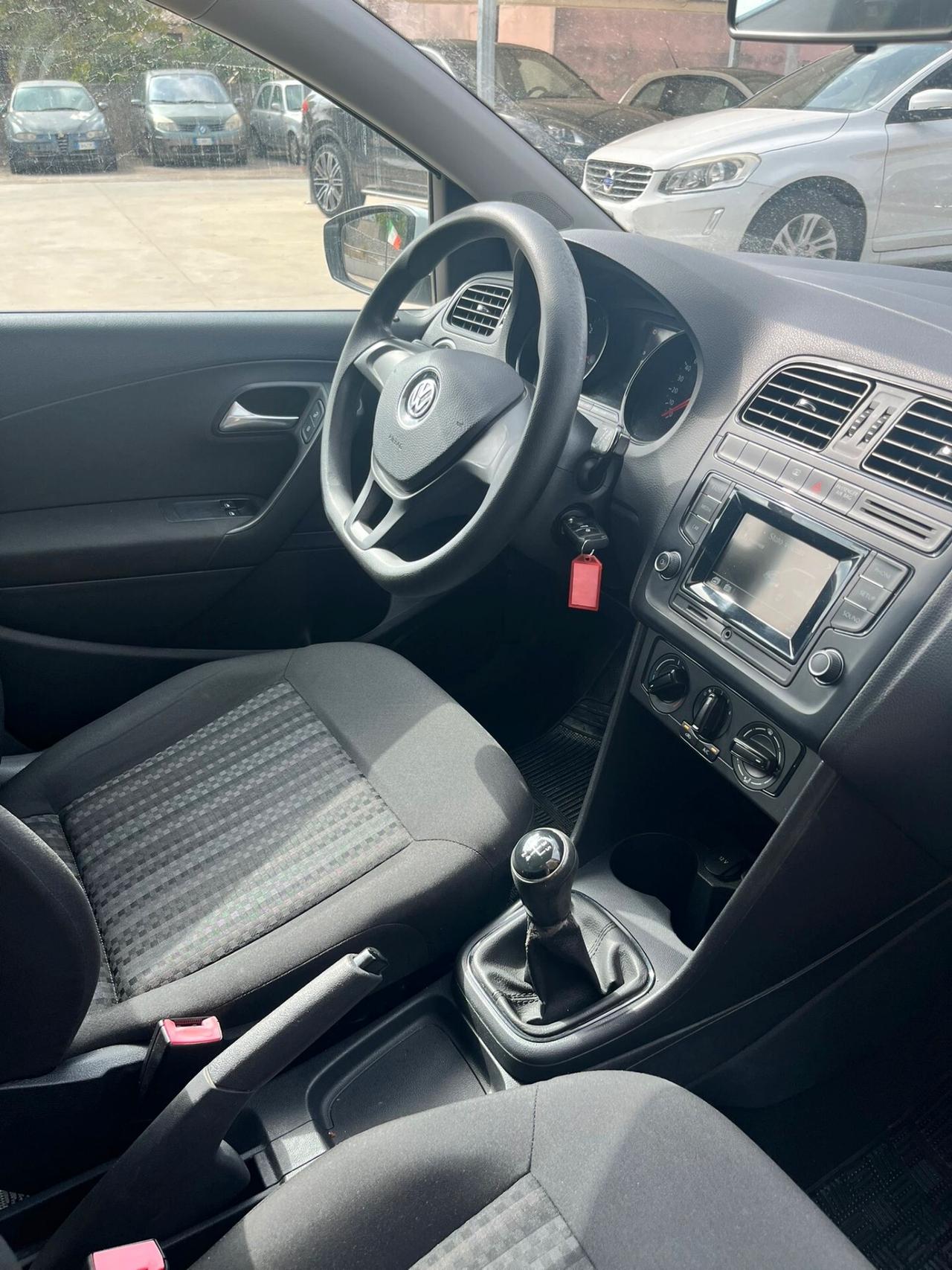 Volkswagen Polo 1.4 TDI BUSSINES 5° SERIE 5P