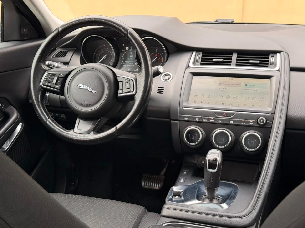 Jaguar E-Pace 2.0D 150 CV AWD aut. R-Dynamic HSE