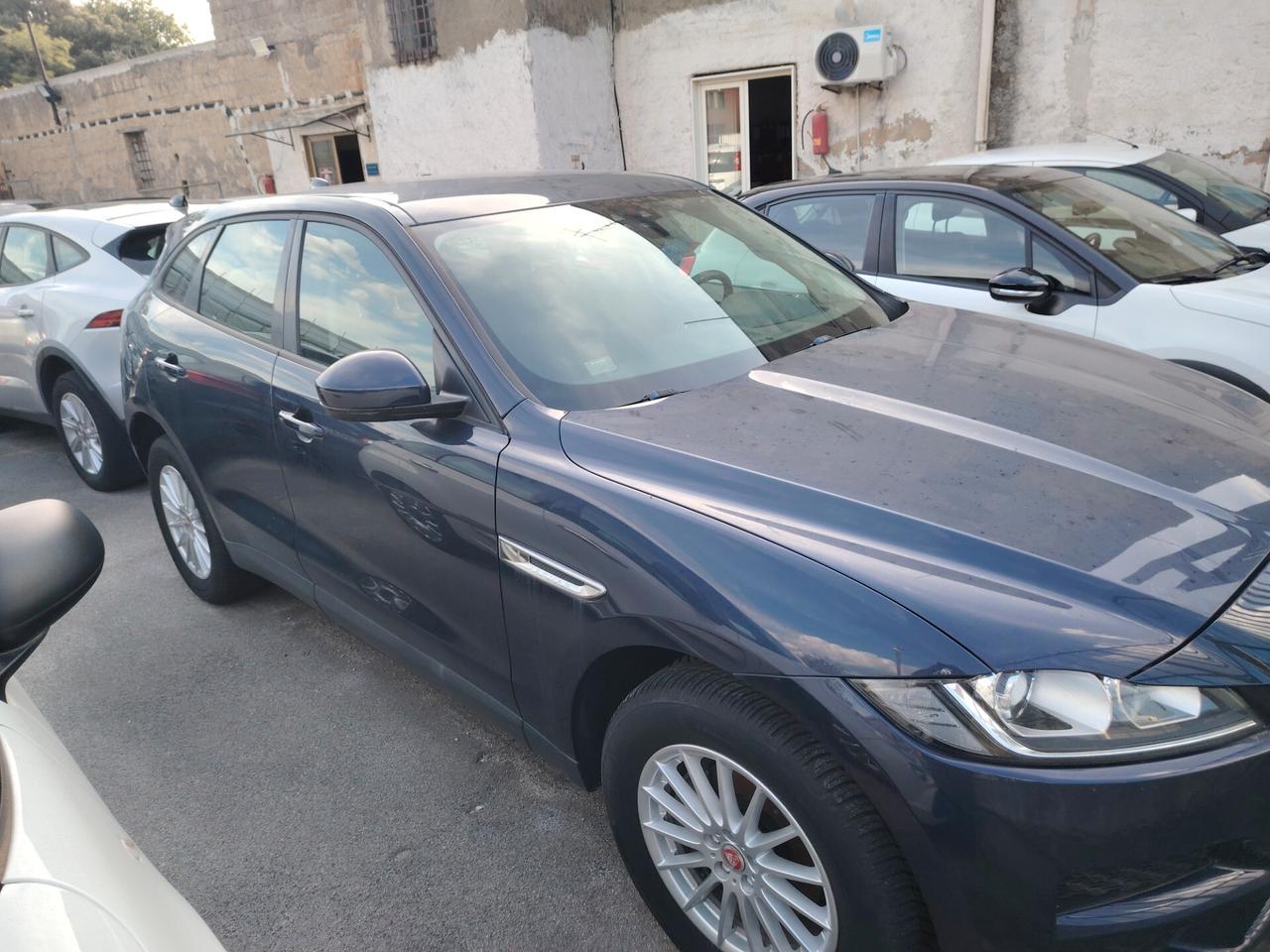 Jaguar F-Pace 2.0 D 240 CV AWD aut. Pure