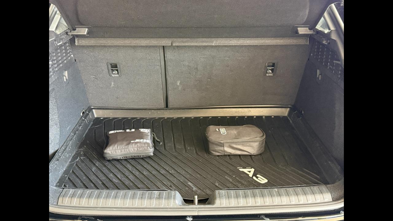 AUDI A3 IV 2020 Sportback - A3 Sportback 30 2.0 tdi Business s-tr