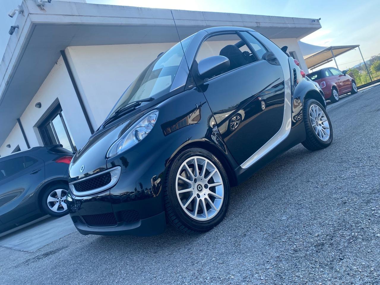 Smart ForTwo 800 33 kW cabrio passion cdi