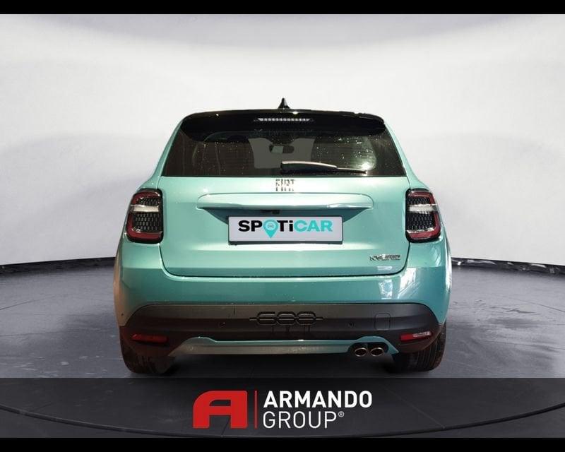 FIAT 600 (2023-->) Hybrid 145 CV DCT MHEV