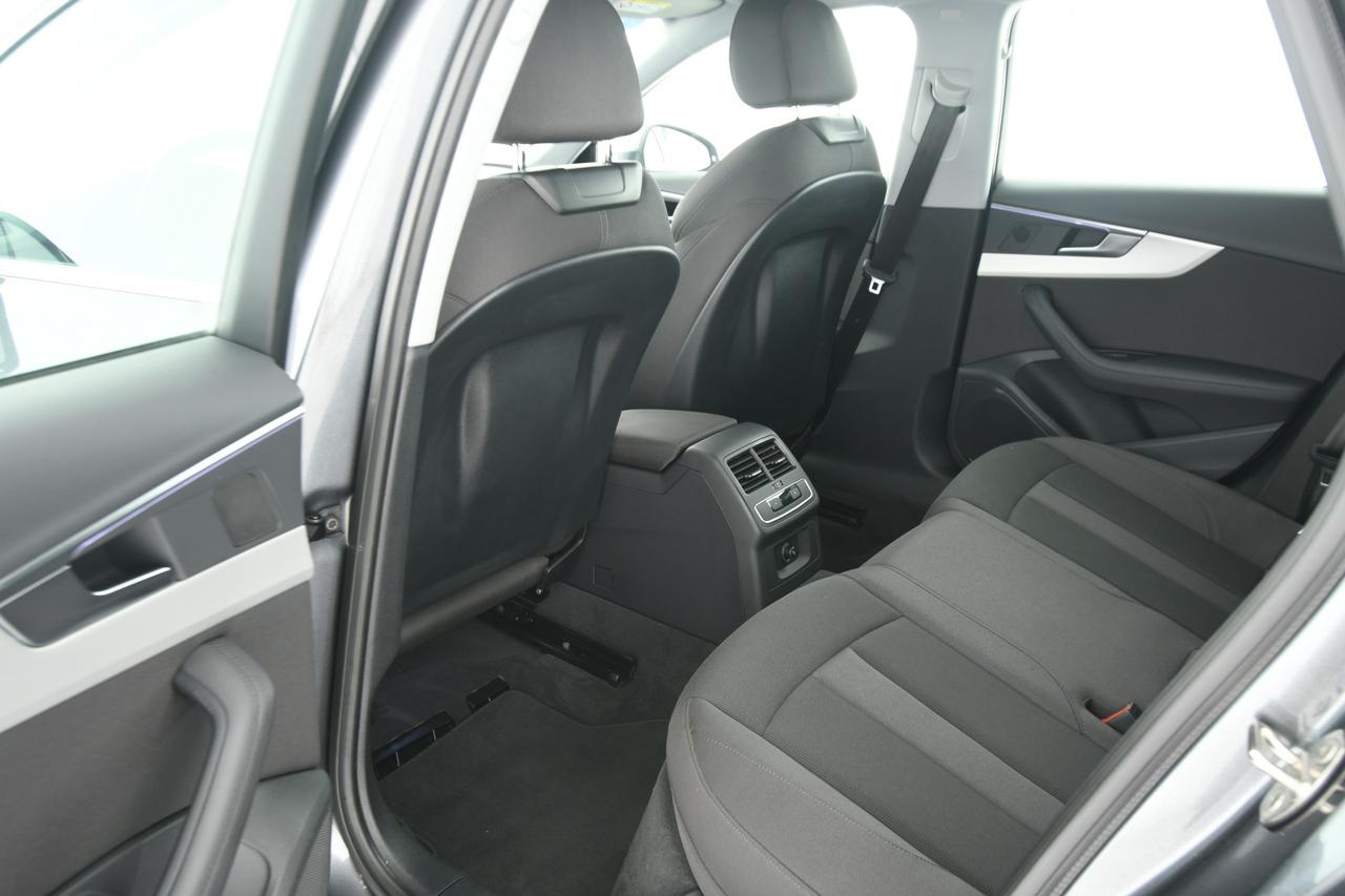 AUDI A4 Avant 35 2.0 tfsi mhev S Line edition 150cv CAMERA+ACC