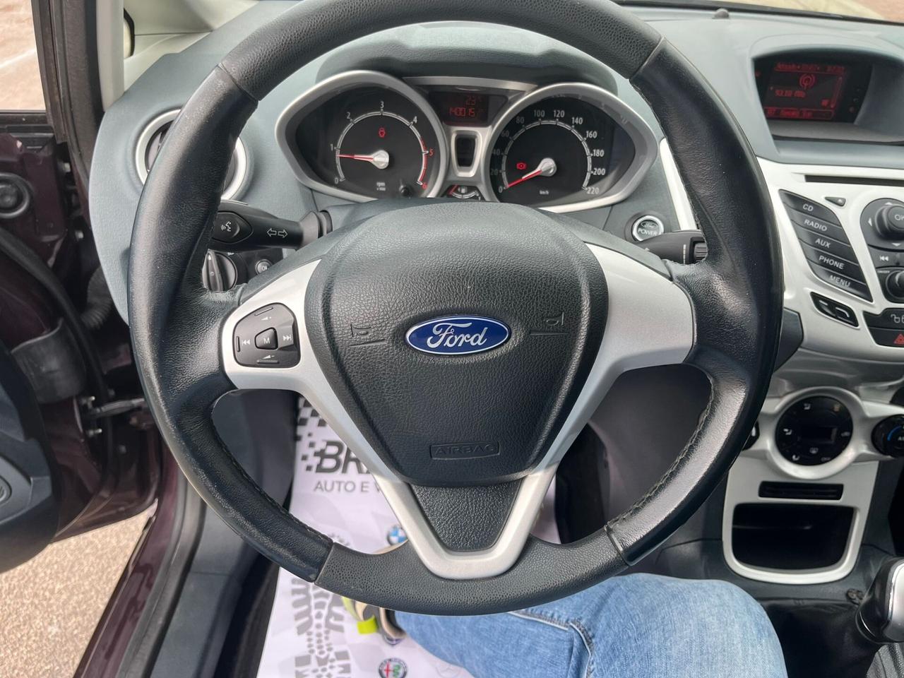 Ford Fiesta 1.6 TDCi 5p. Titanium Unipro 2010