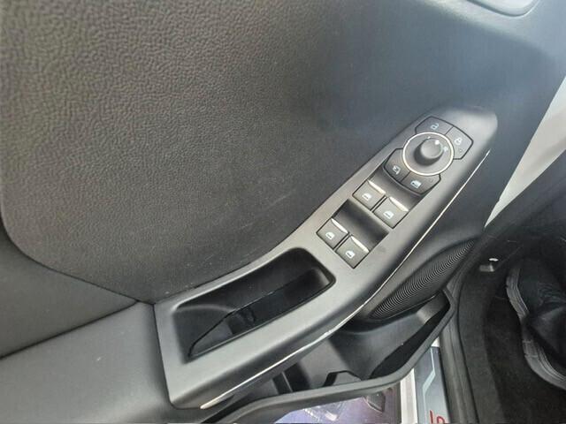 Ford Puma 1.0 EcoBoost Hybrid 155 CV S&S . ST-Line Vignale