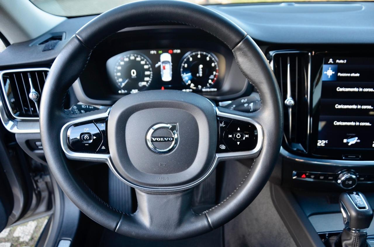 VOLVO S60 2.0 t4 INSCRIPTION 190cv GEARTRONIC, UNICOPROPRIETARIO, UFF ITALIANA, SERVICE VOLVO, FULL LED, RETROCAMERA, PERMUTE