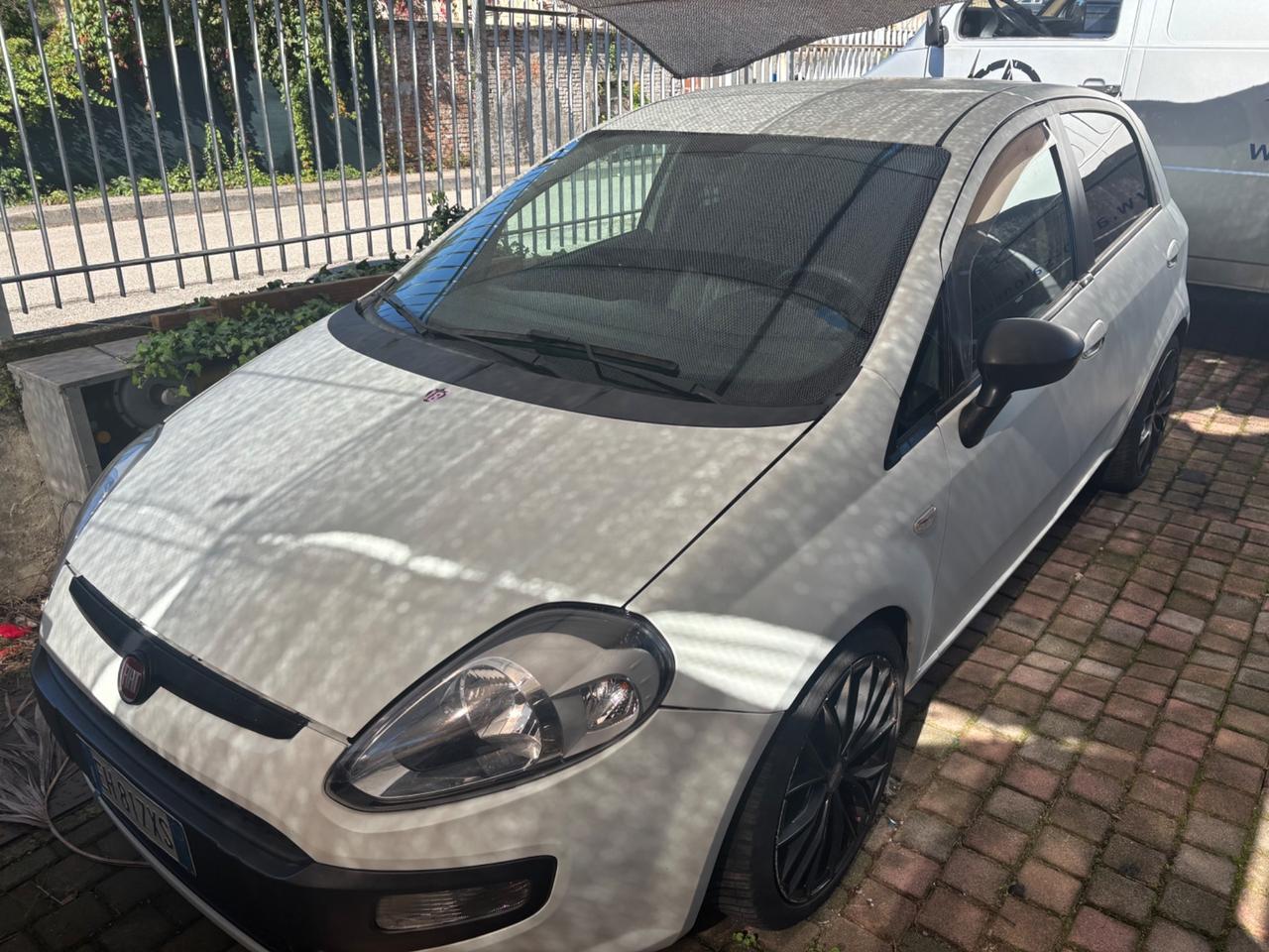 Fiat Punto Evo 1.3 Mjt 75 CV DPF 5 porte S&S Dynamic motore con 4000 km