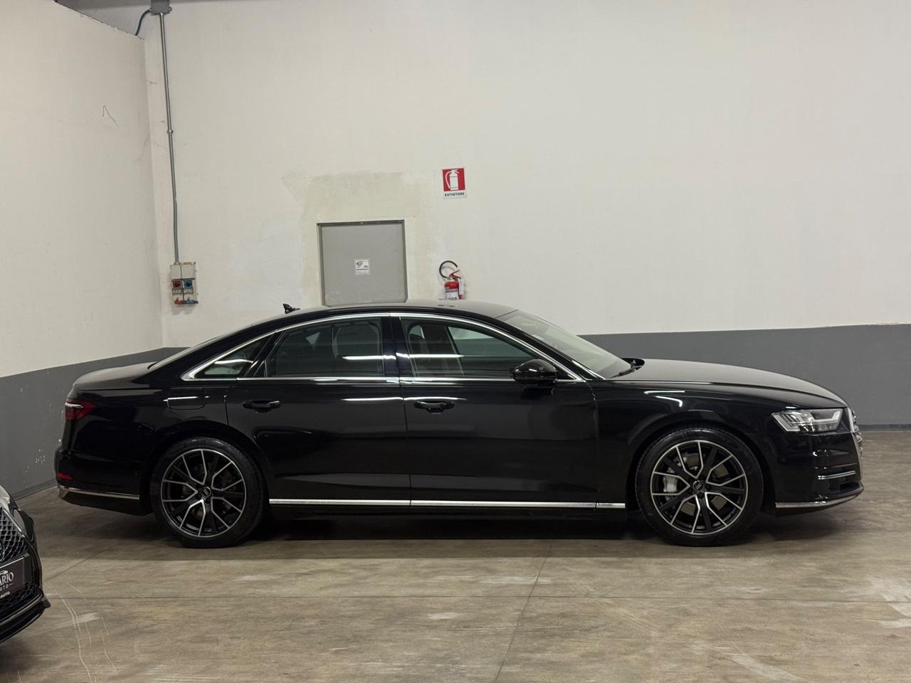 Audi A8 55 TFSI 3.0 quattro tiptronic iva espo…