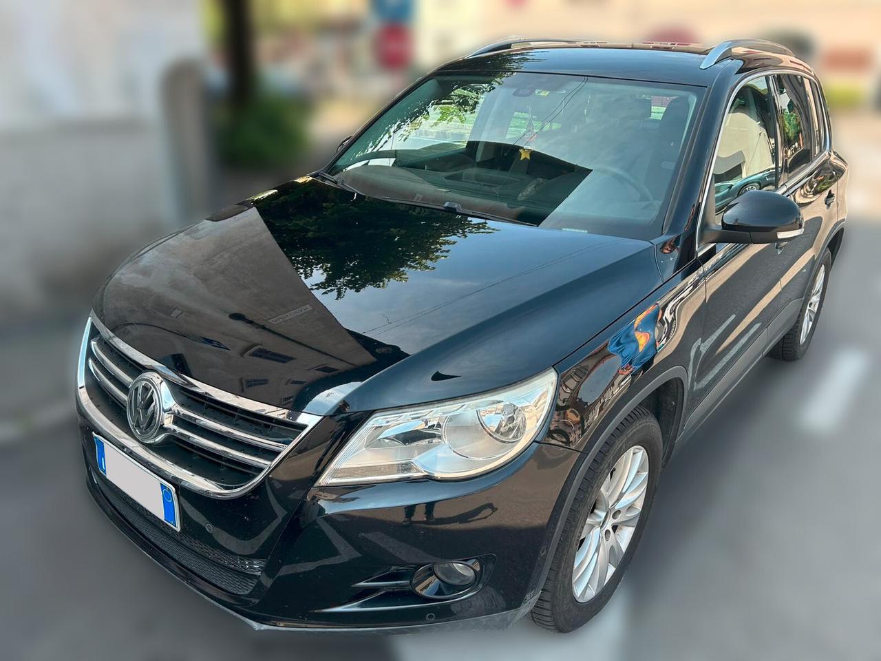 Volkswagen Tiguan 2.0 tdi - ANCHE PER NEOPATENTATI