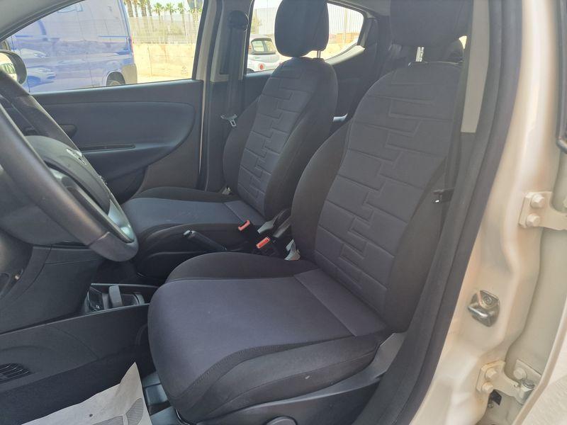 LANCIA Ypsilon 1.0 firefly hybrid Platino s&s 70cv
