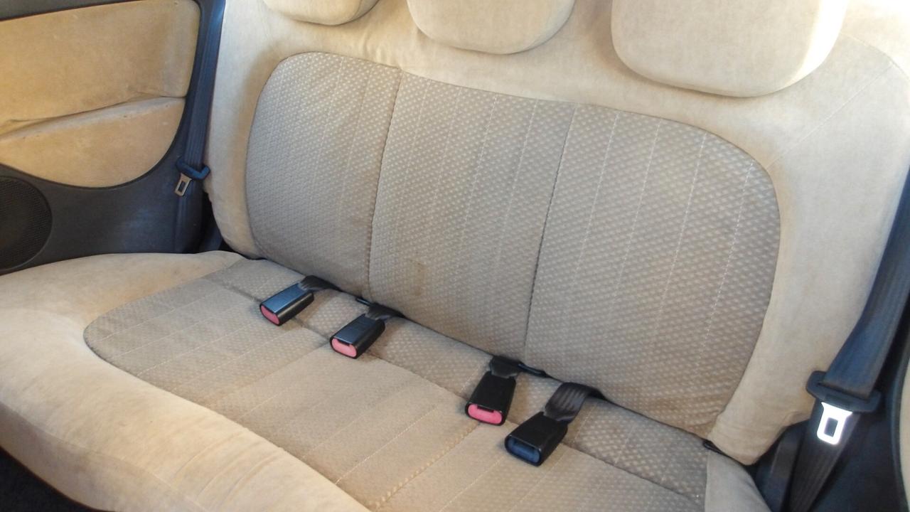 LANCIA YPSILON 1.3 DIESEL-2005