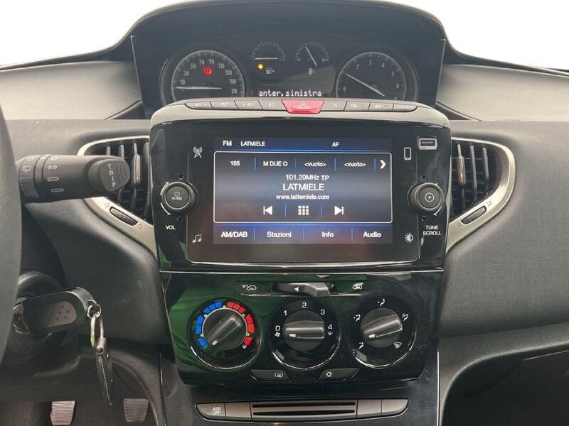 Lancia Ypsilon III 2021 1.0 firefly hybrid Gold s&s 70cv