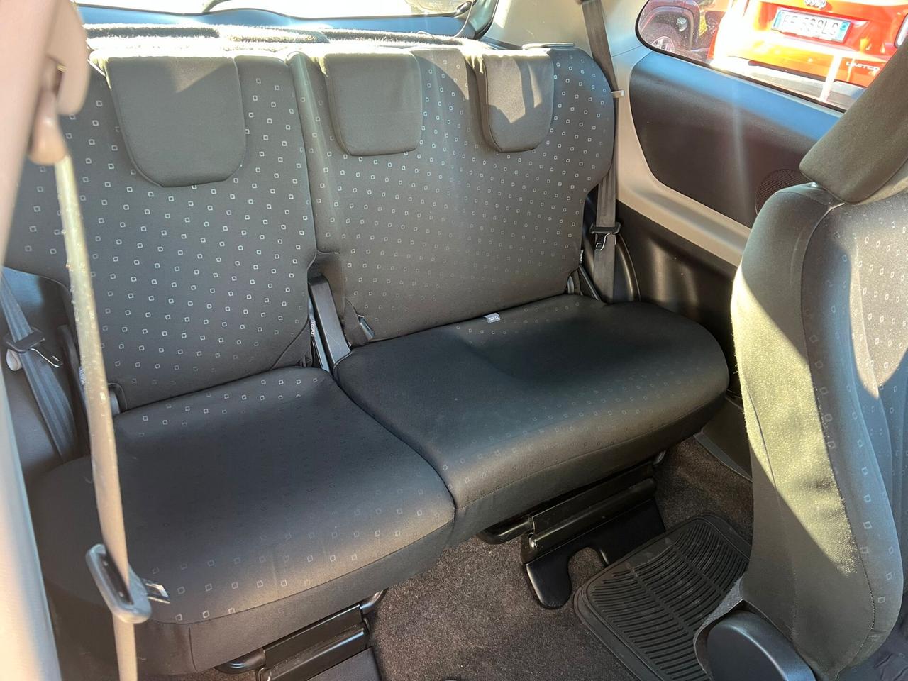 Toyota Yaris 1.4 D-4D 3 porte Sol