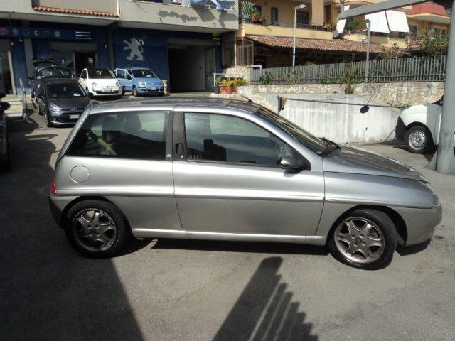 LANCIA Y 1.2i 16V cat Elefantino Rosso