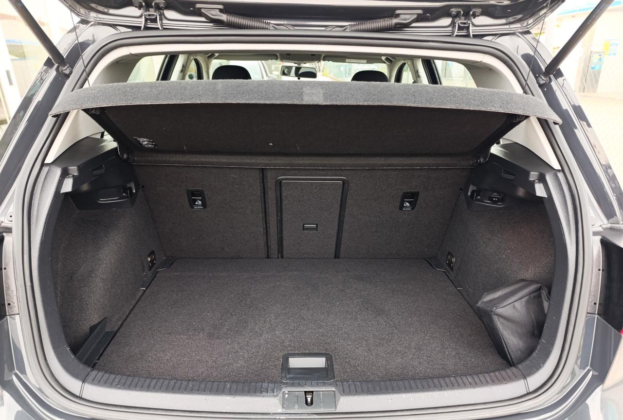 Volkswagen Golf 1.4 TGI 5p. Comfortline BlueMotion - Ok Neopatentati