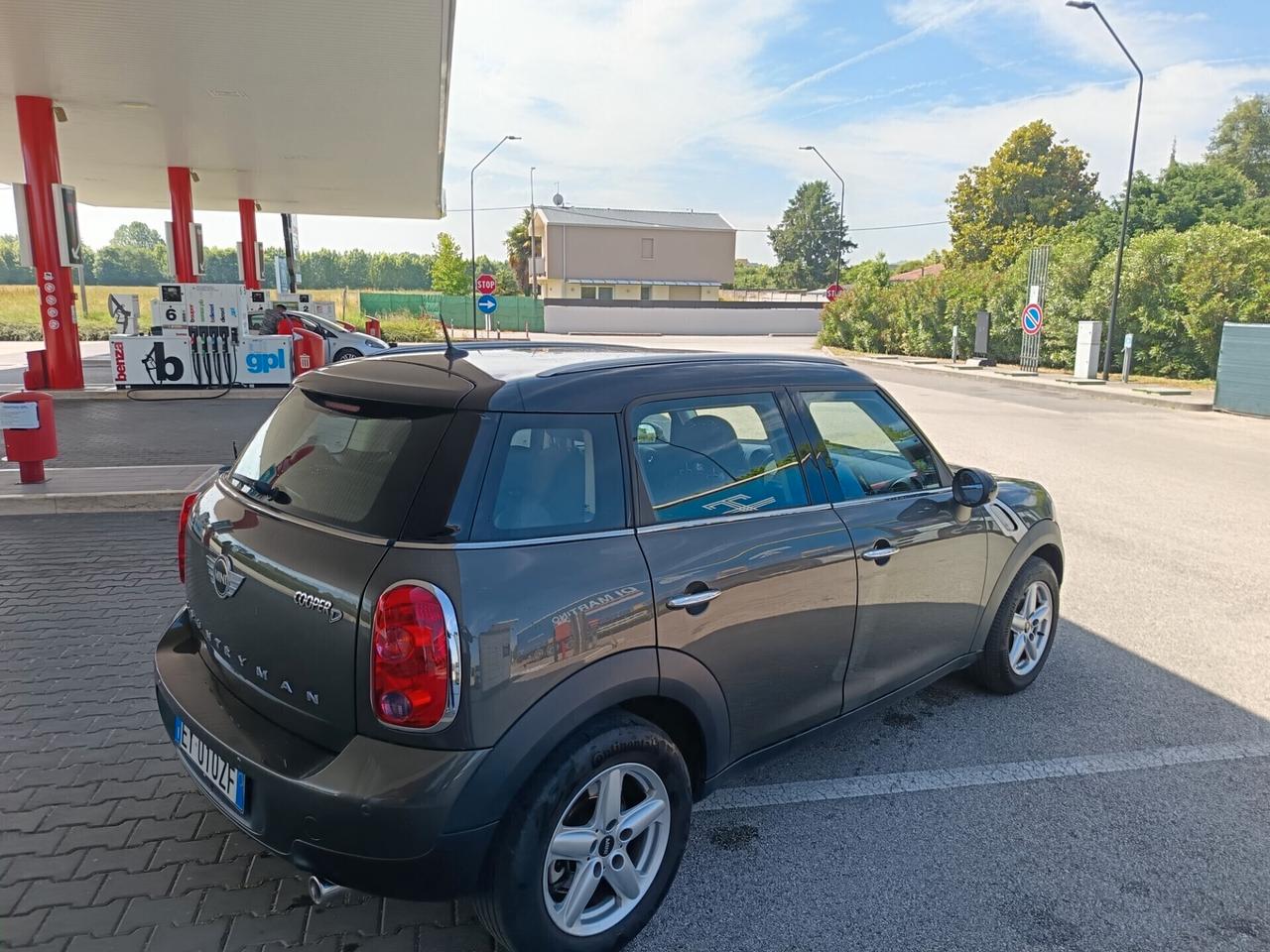 Mini 1.6 Cooper D Countryman ok neo patente