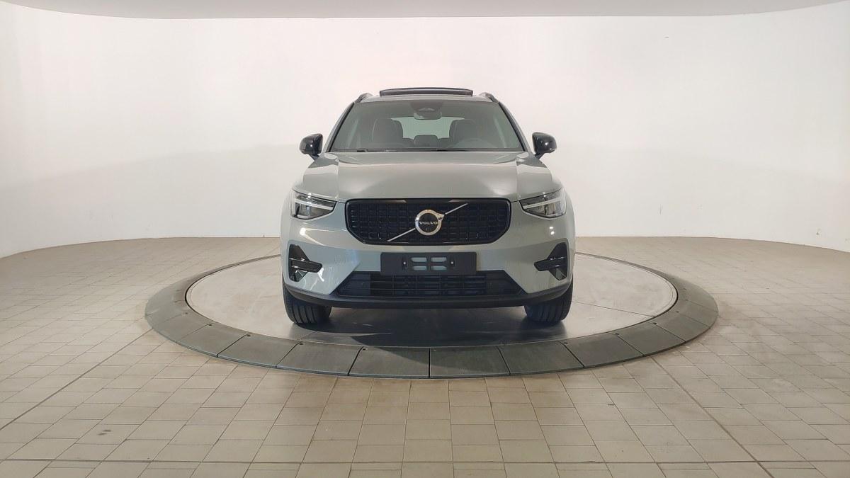 VOLVO Xc40 B3 Mild Hybrid Automatico Plus Dark
