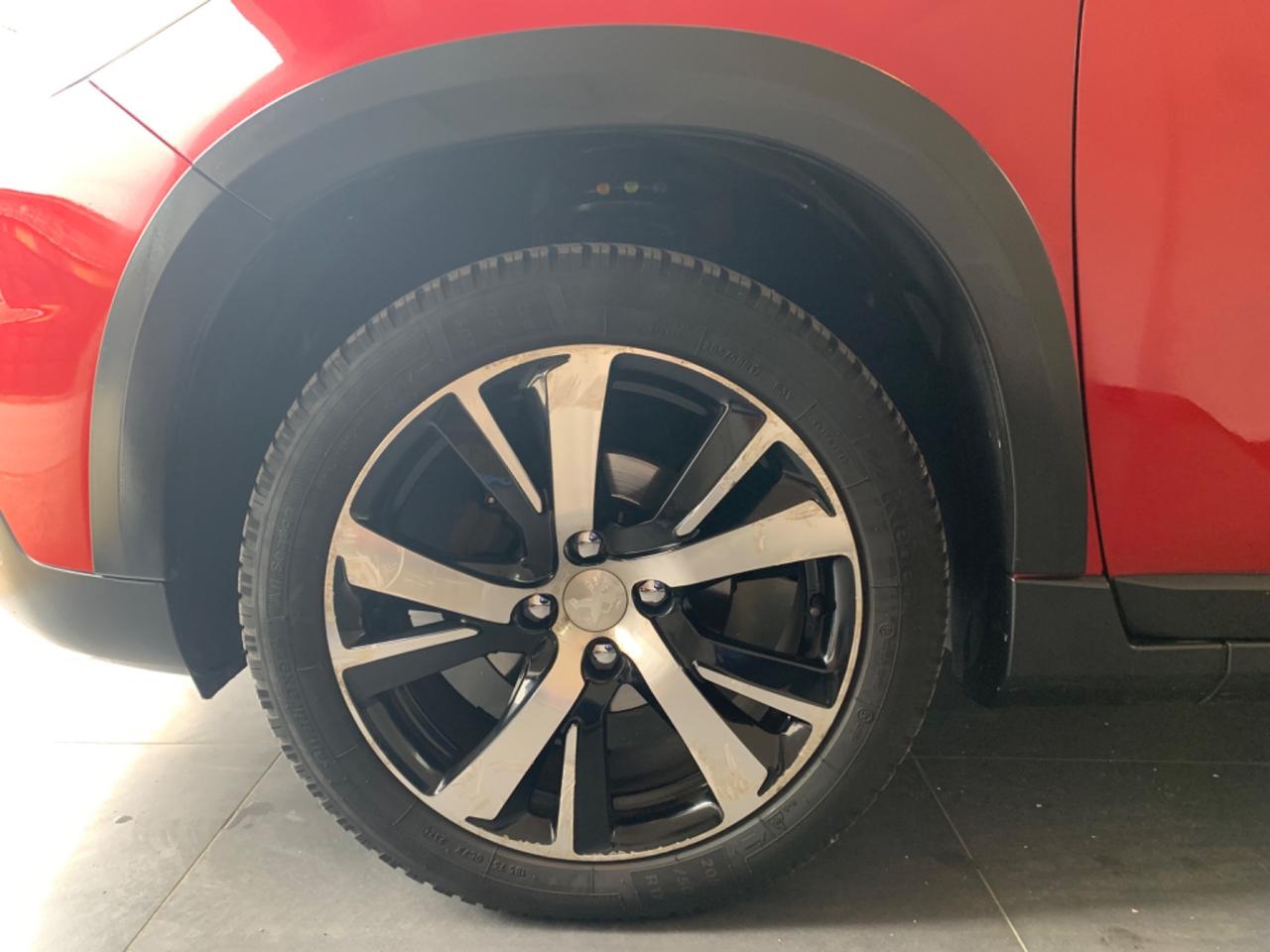 Peugeot 2008 BlueHDi 100 Allure
