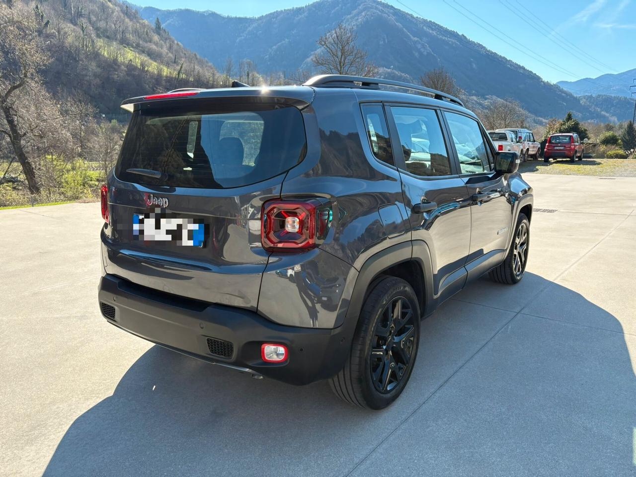 Jeep Renegade 1.5 Turbo T4 MHEV Summit