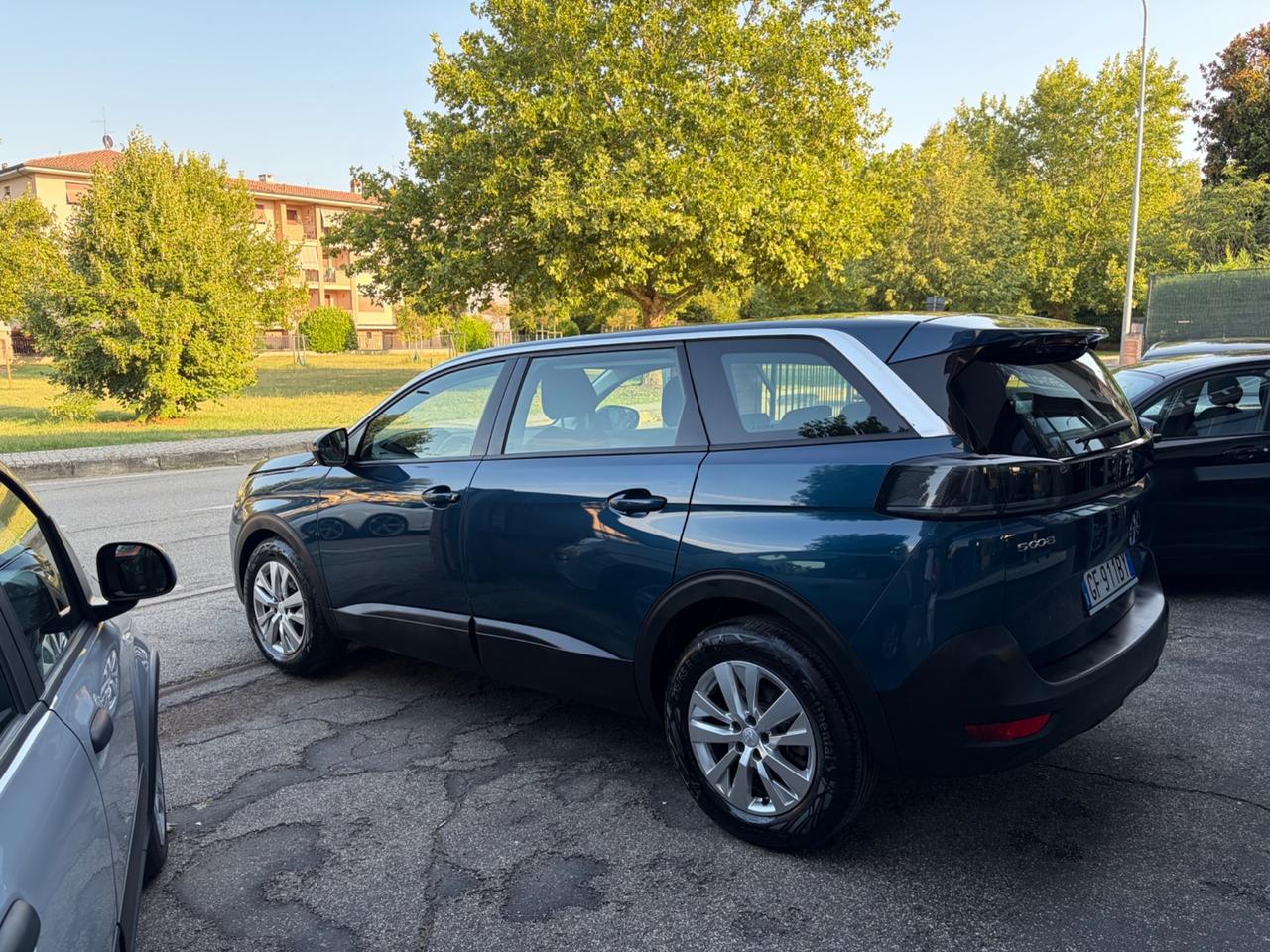 Peugeot 5008 BlueHDi 130 S&S EAT8 Active Pack