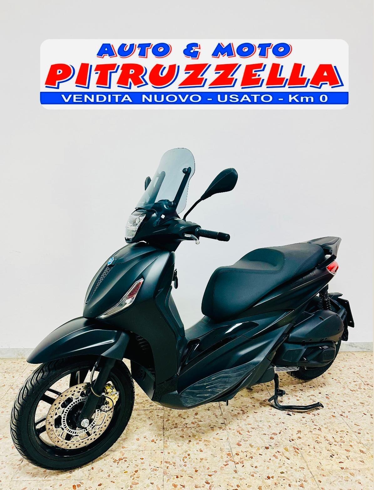 PIAGGIO BEVERLY 300 DEEP BLACK 2023