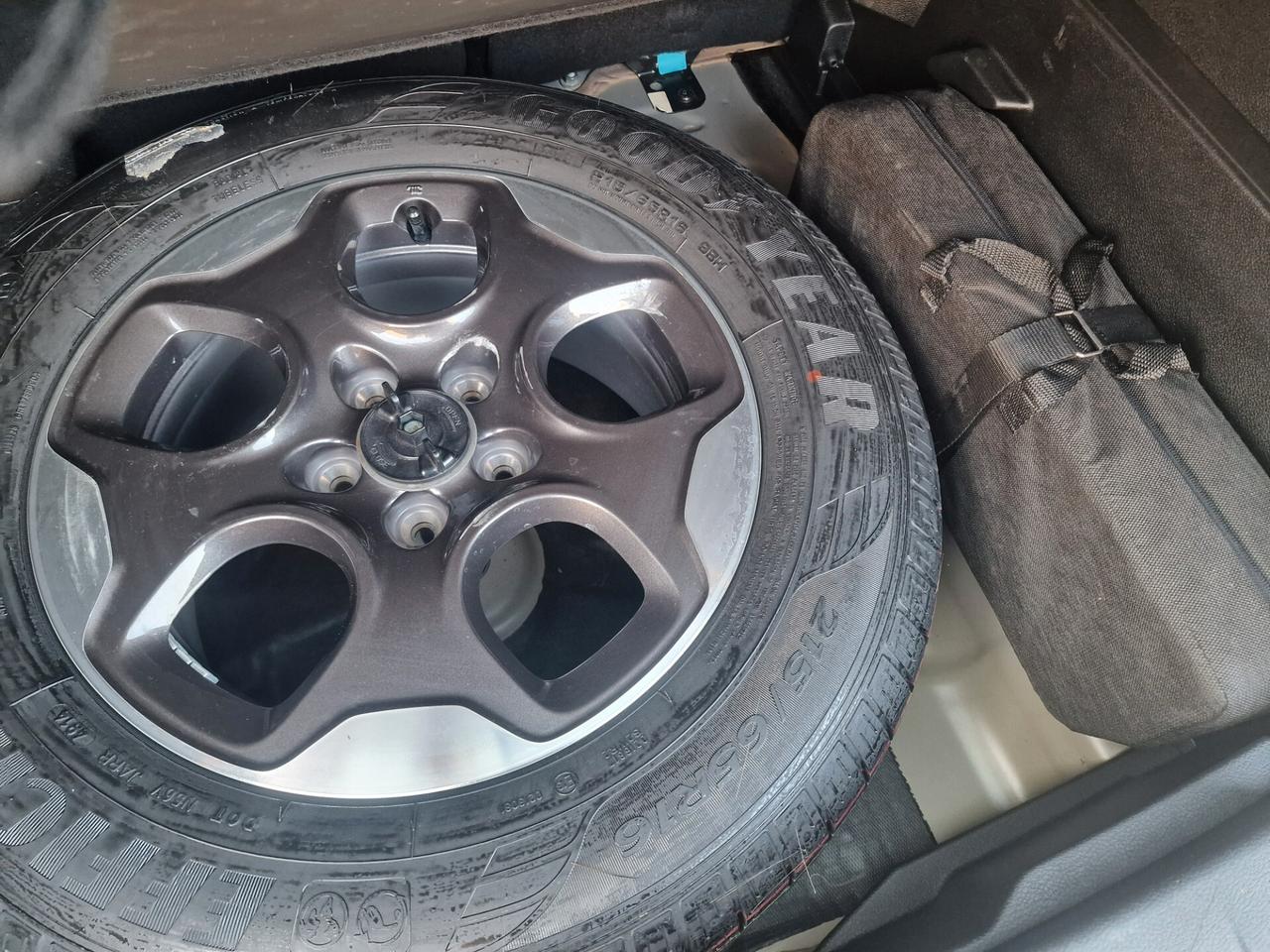 Jeep Renegade 1.6 Mjt 120 CV Longitude