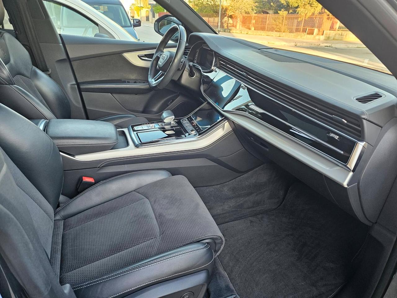 AUDI Q8 50 TDI 286CV QUATTRO 3S-LINE BLACK EDITION FULL