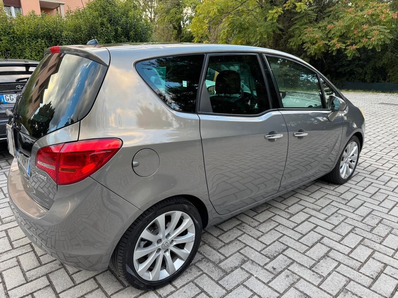 Opel Meriva 1.4 unico proprietario pari al nuovo