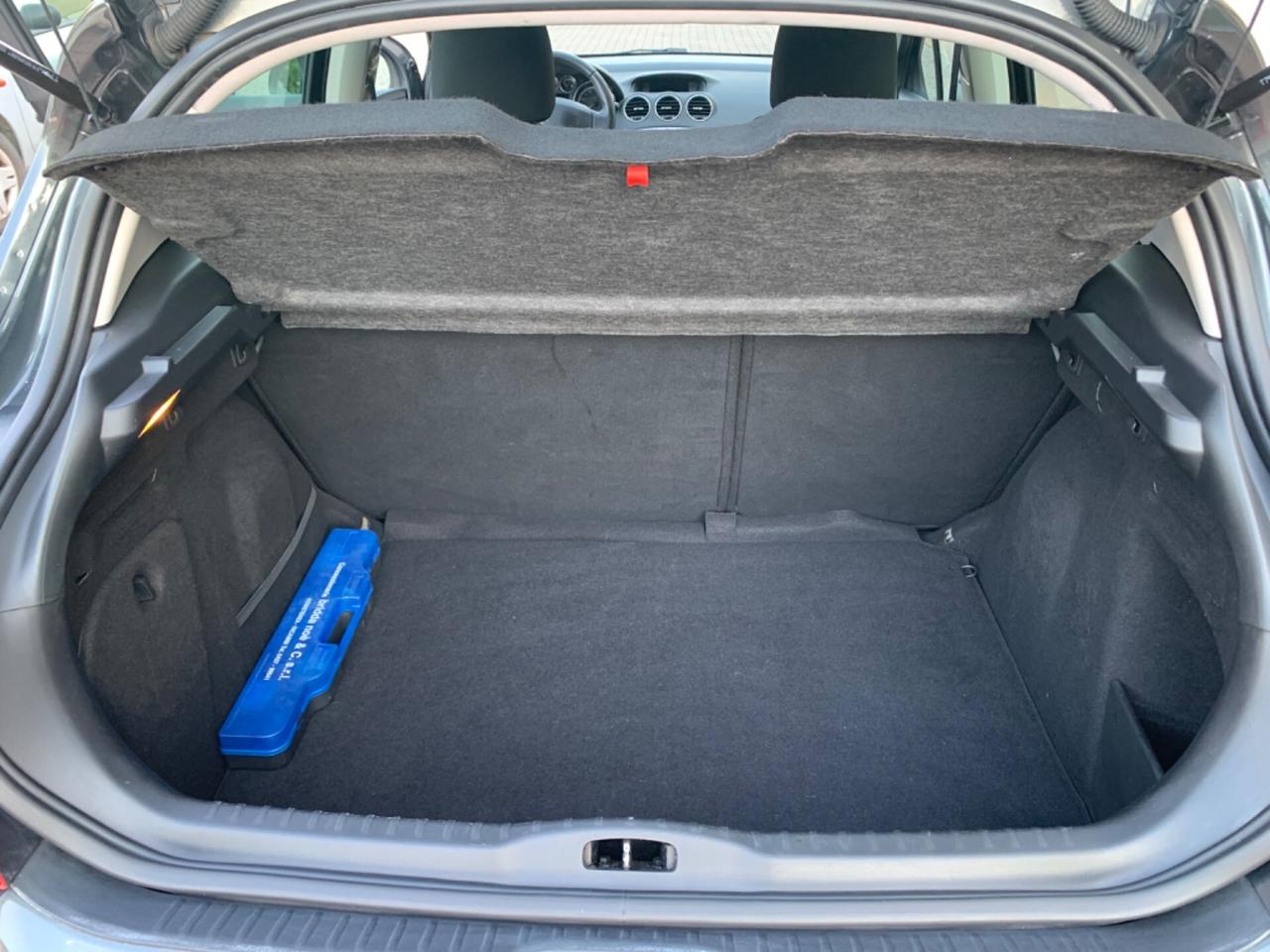 Peugeot 308 1.6 HDi 110CV 5p. Féline (6 Marce)