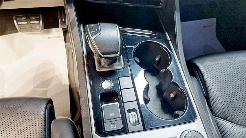 Volkswagen Touareg 3.0 V6 TSI eHybrid Elegance