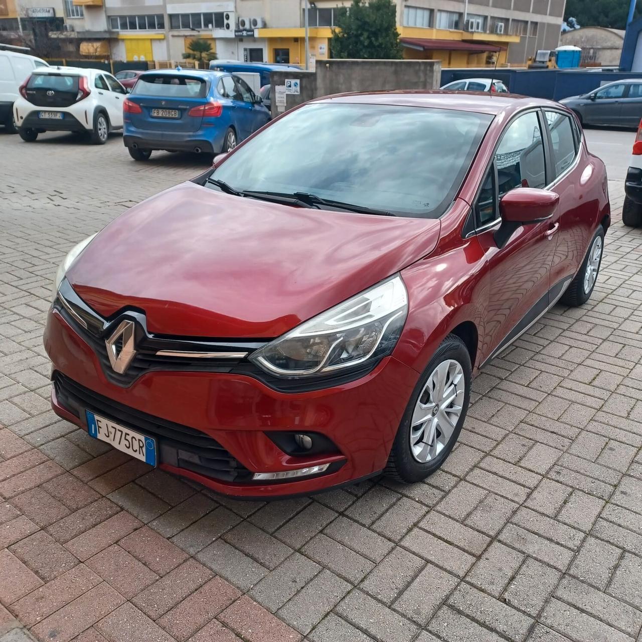 121.828 KM CLIO 1.5 DCI NEOPATENTATI UNIPROPRIETARIO