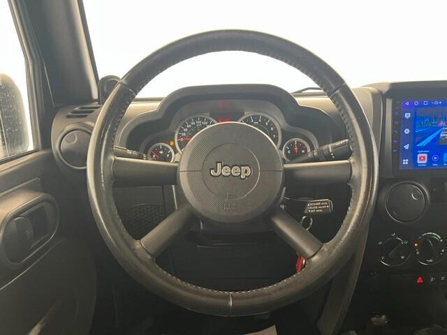 JEEP WRANGLER 3p 3.8L Sahara auto