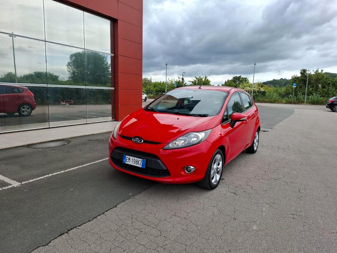 Ford Fiesta 1.4 5 porte Bz.- GPL Titanium