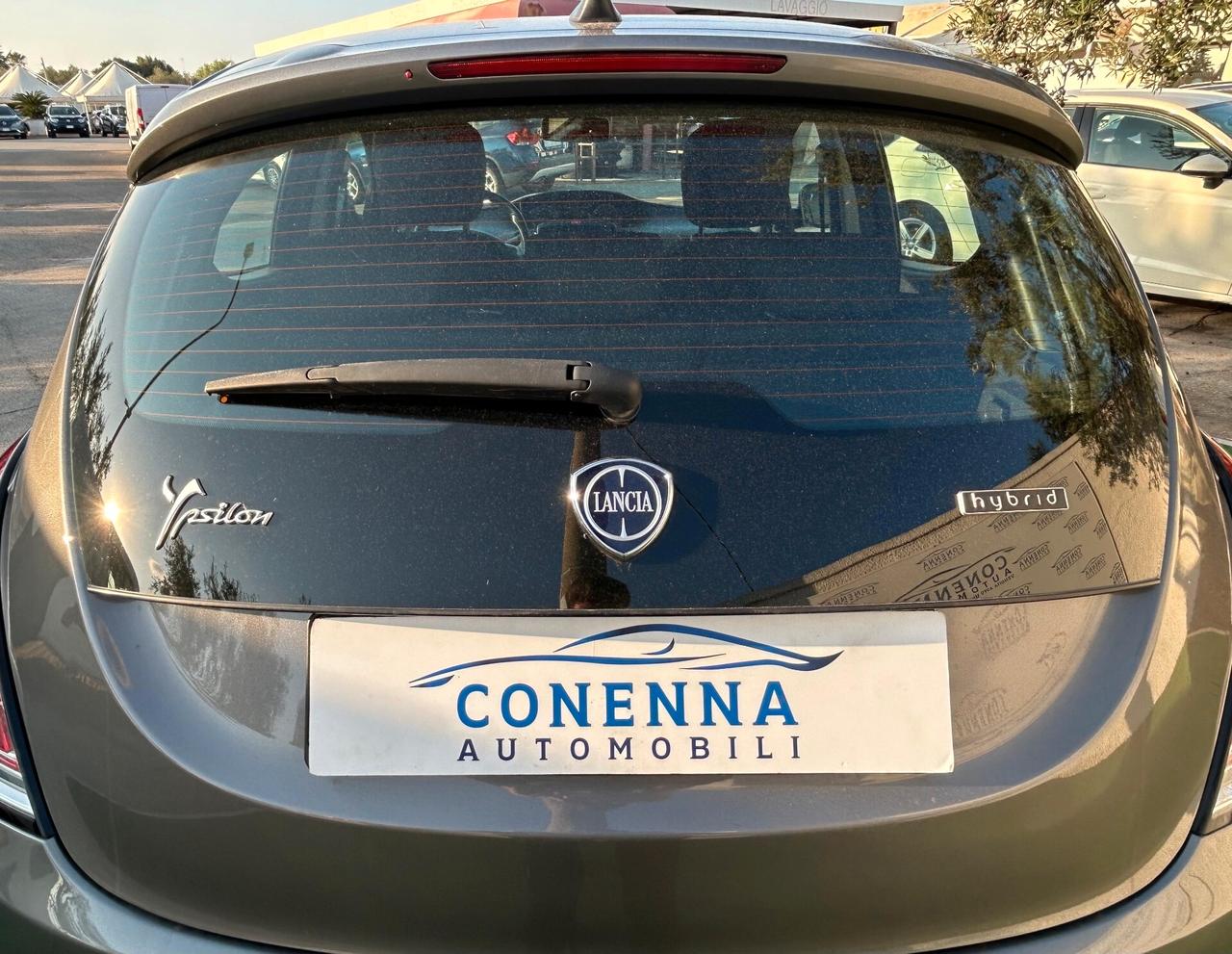 Lancia Ypsilon 1.0 FireFly Hybrid Ecochic Gold
