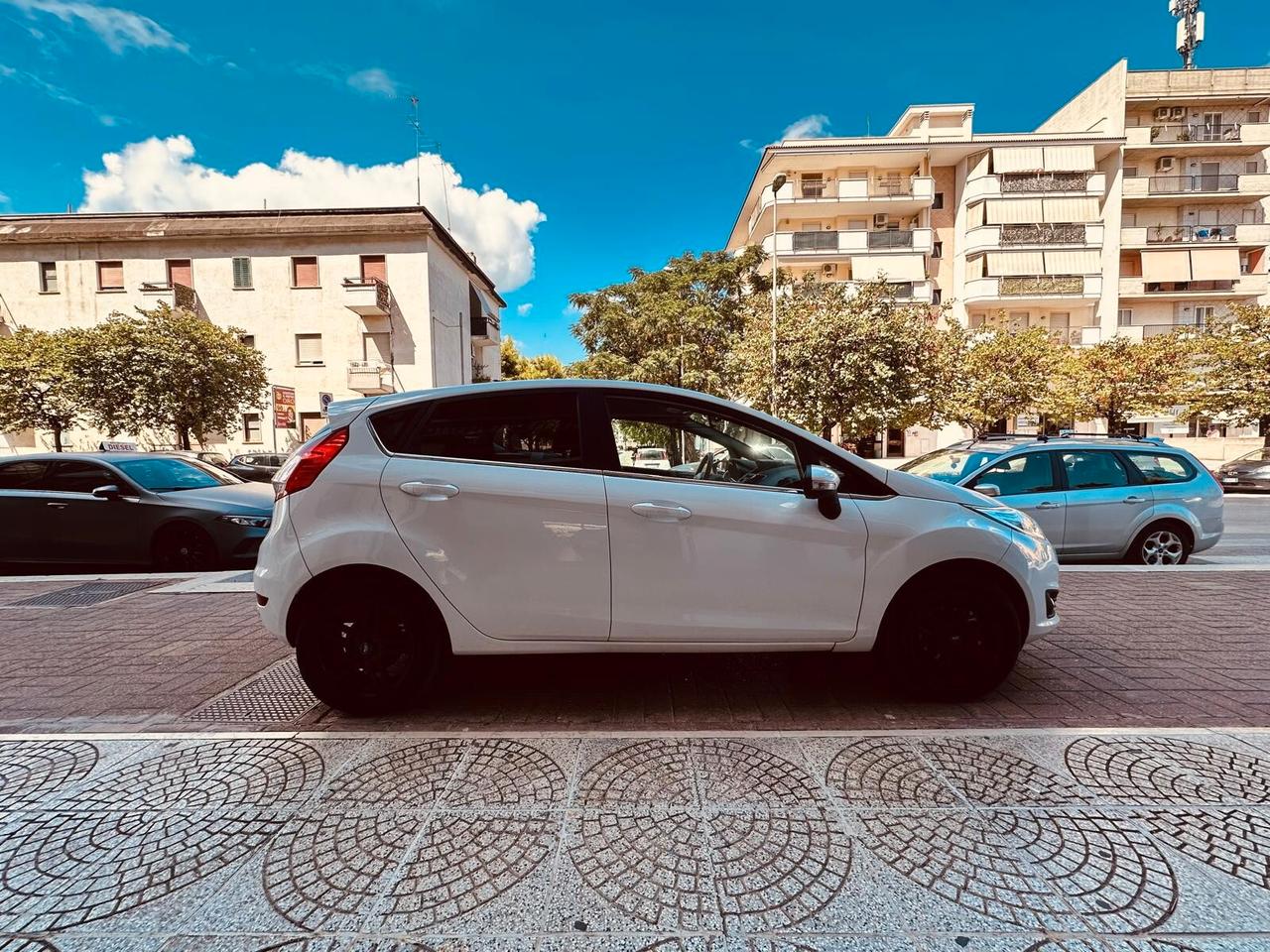 Ford Fiesta 1.4 5p. Bz.- GPL Titanium
