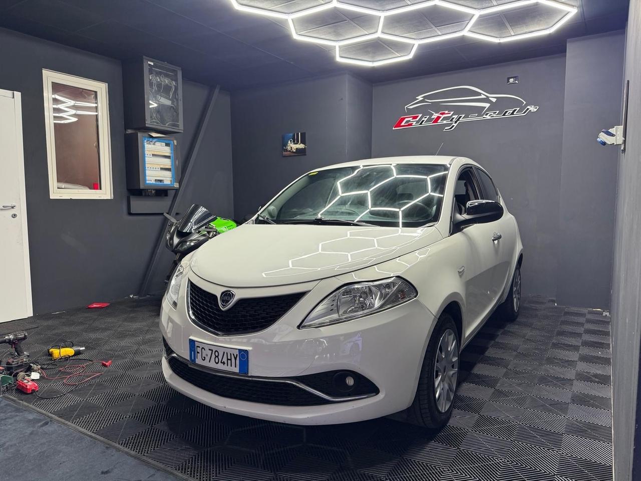 Lancia Ypsilon 1.2 Benzina/GPL 69 CV – 2017