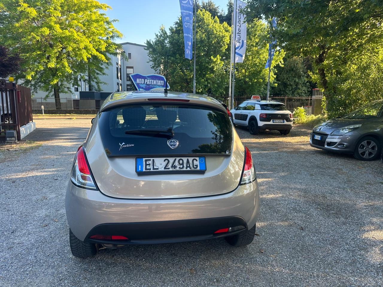Lancia Ypsilon 1.2 69 CV 5 porte S&S Gold