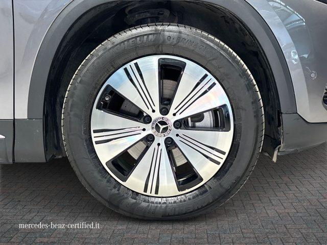 MERCEDES-BENZ EQA 300 4Matic Progressive
